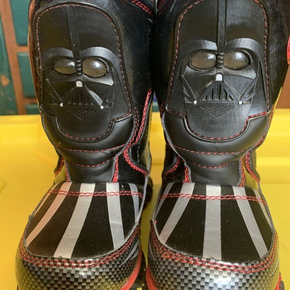 Star Wars Other - Star Wars: Darth Vader light up SNOW boots - Size 8
